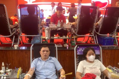 Hưởng ứng ngày hội hiến máu tính nguyện “Hãy để những giọt máu của bạn níu giữ niềm hy vọng”